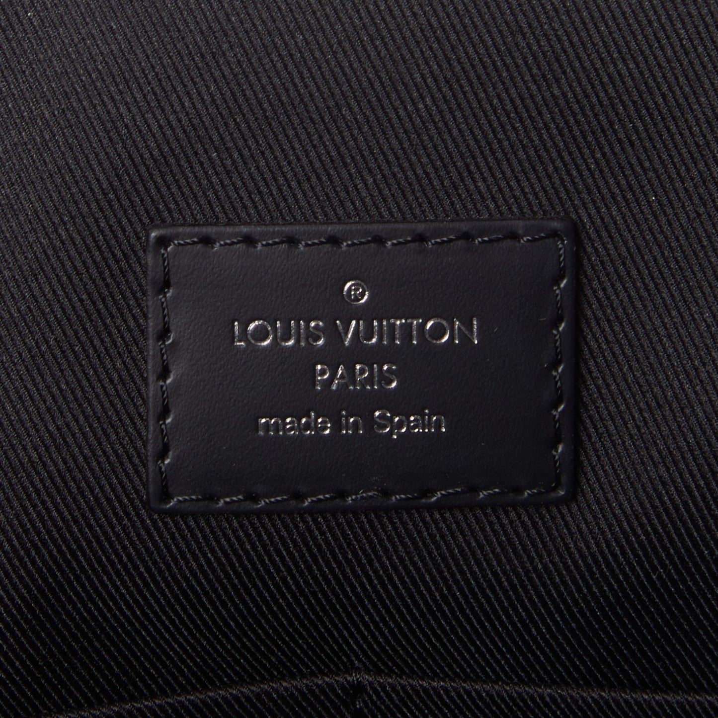 Damier Graphite District MM