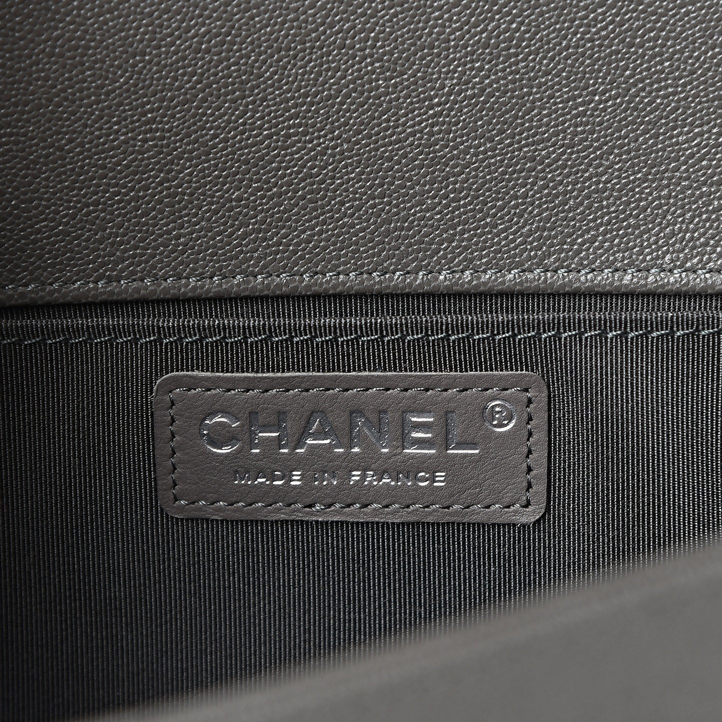 Caviar Quilted Medium Boy Flap Grey