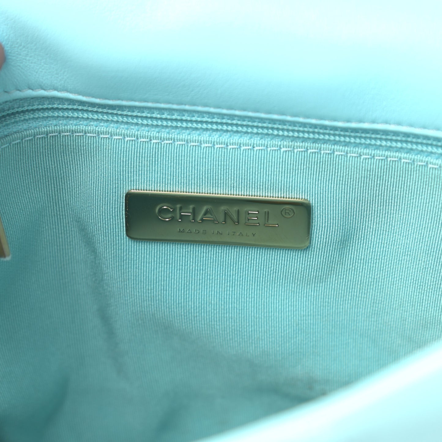Shiny Lambskin Quilted Medium Chanel 19 Flap Neon Blue