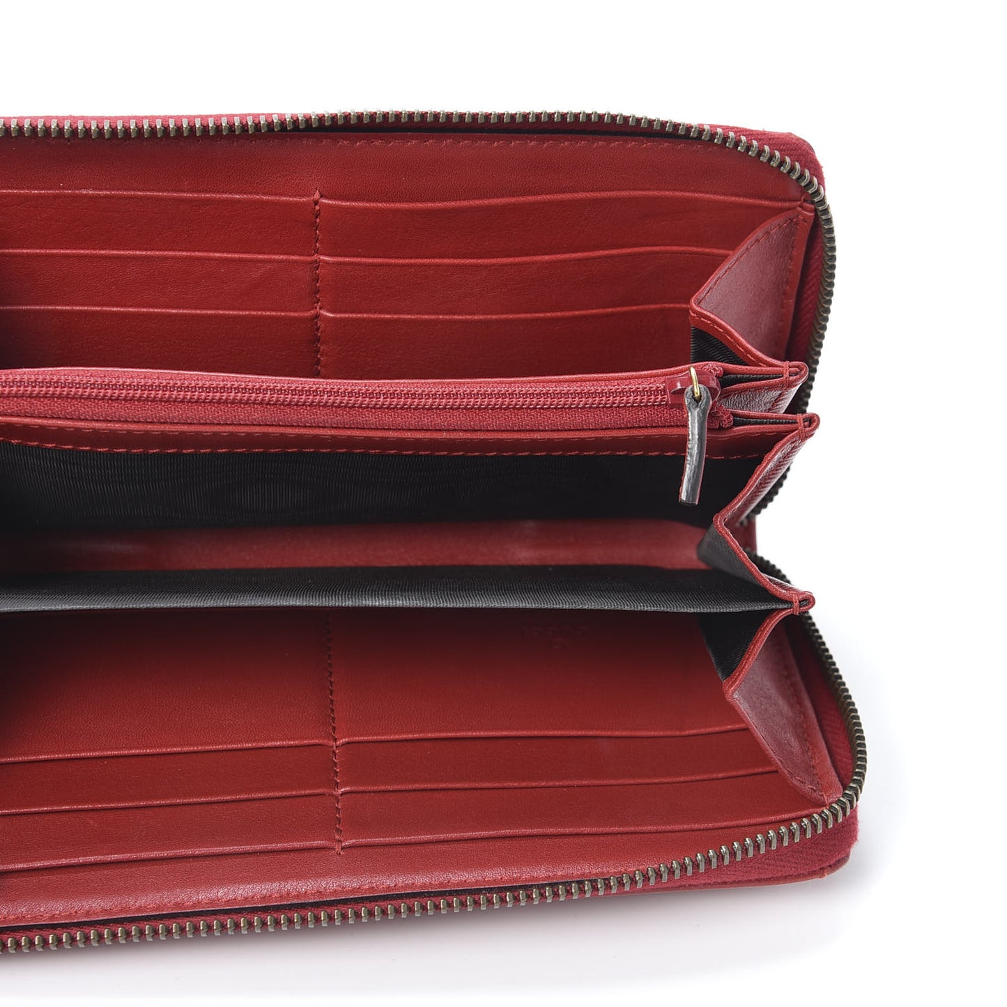 Calfskin Matelasse GG Marmont Zip Around Wallet Hibiscus Red