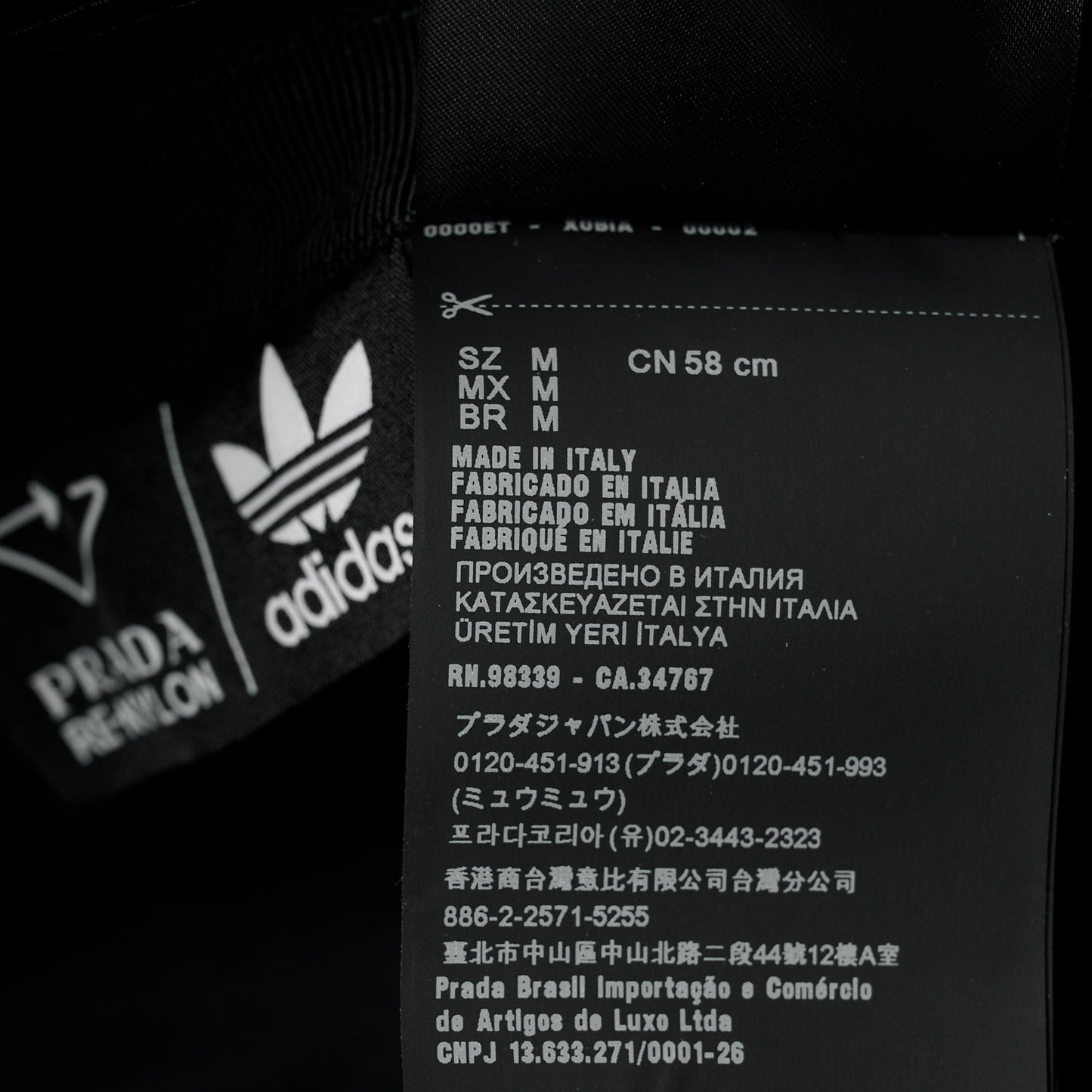 X ADIDAS Re-Nylon Triangle Bucket Hat M Black