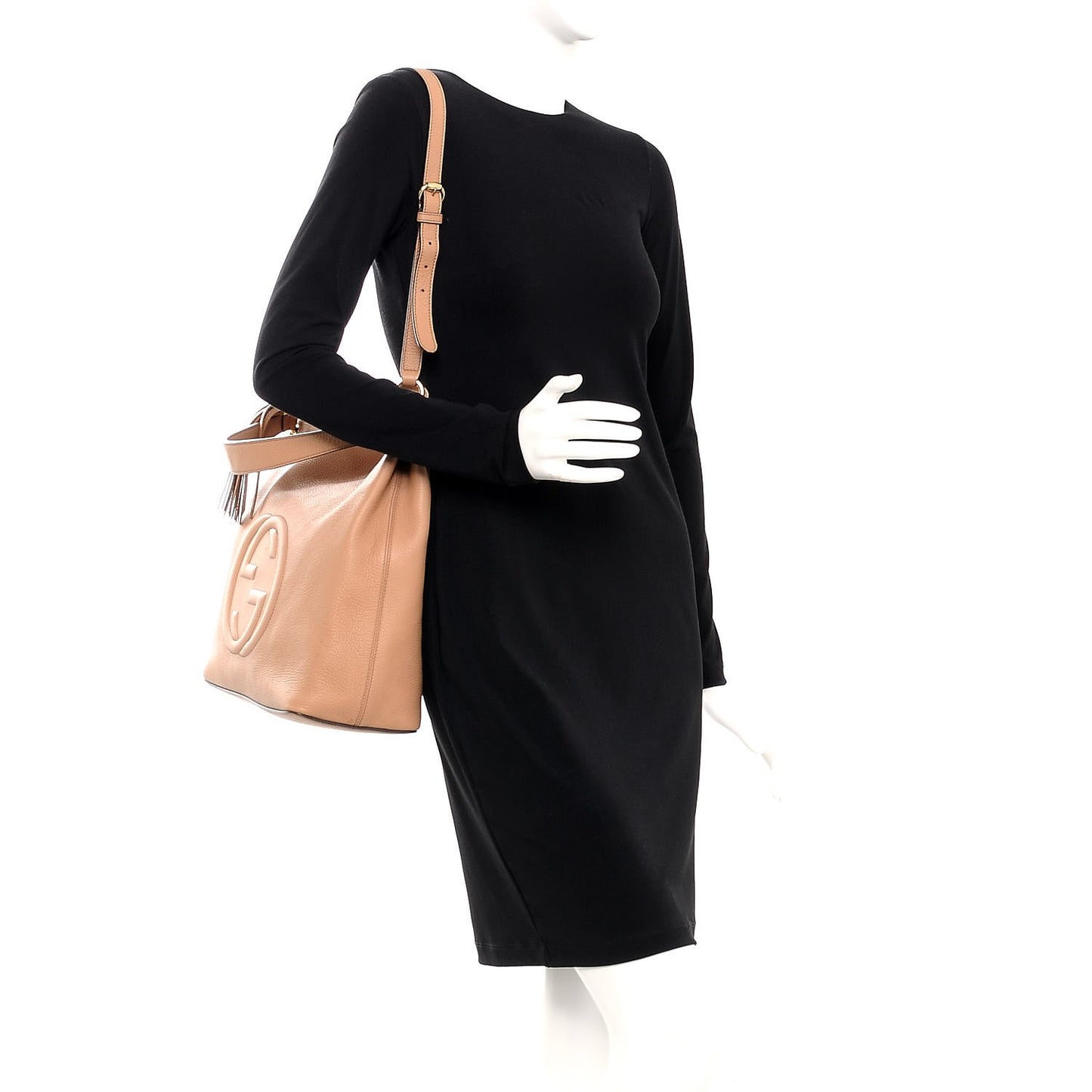 Pebbled Calfskin Large Soho Hobo Camelia