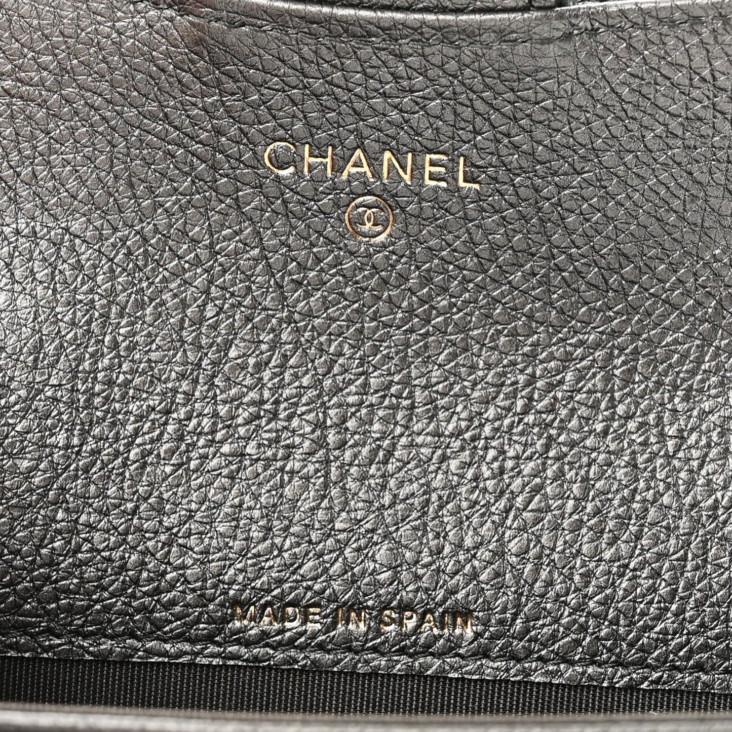 Metallic Calfskin Quilted Reissue Flap Card Holder Charcoal