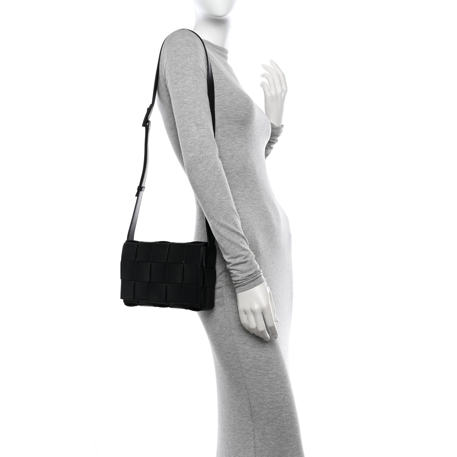 Bottega Veneta Lambskin Maxi Intrecciato Cassette Crossbody Bag Black 2 of 10