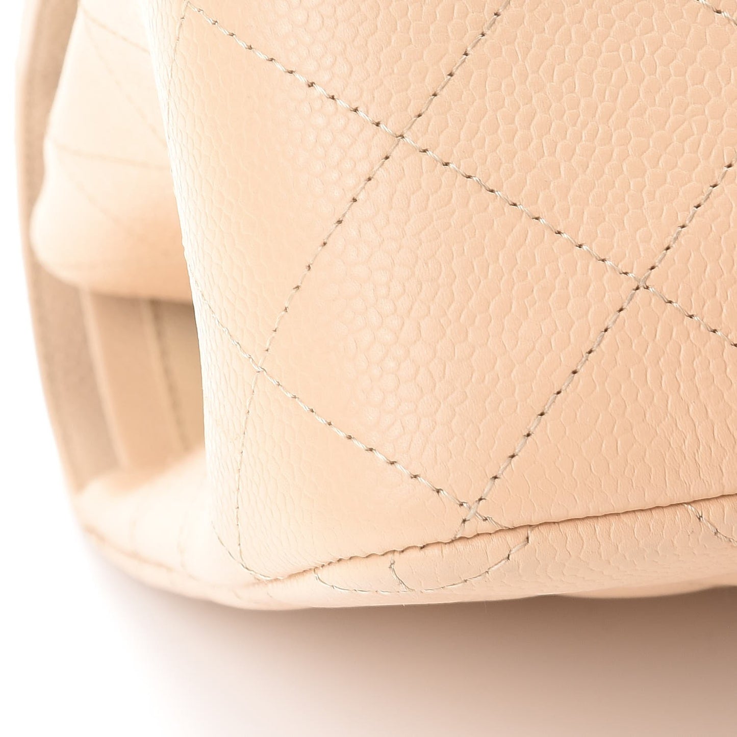 Caviar Quilted Jumbo Double Flap Beige Clair