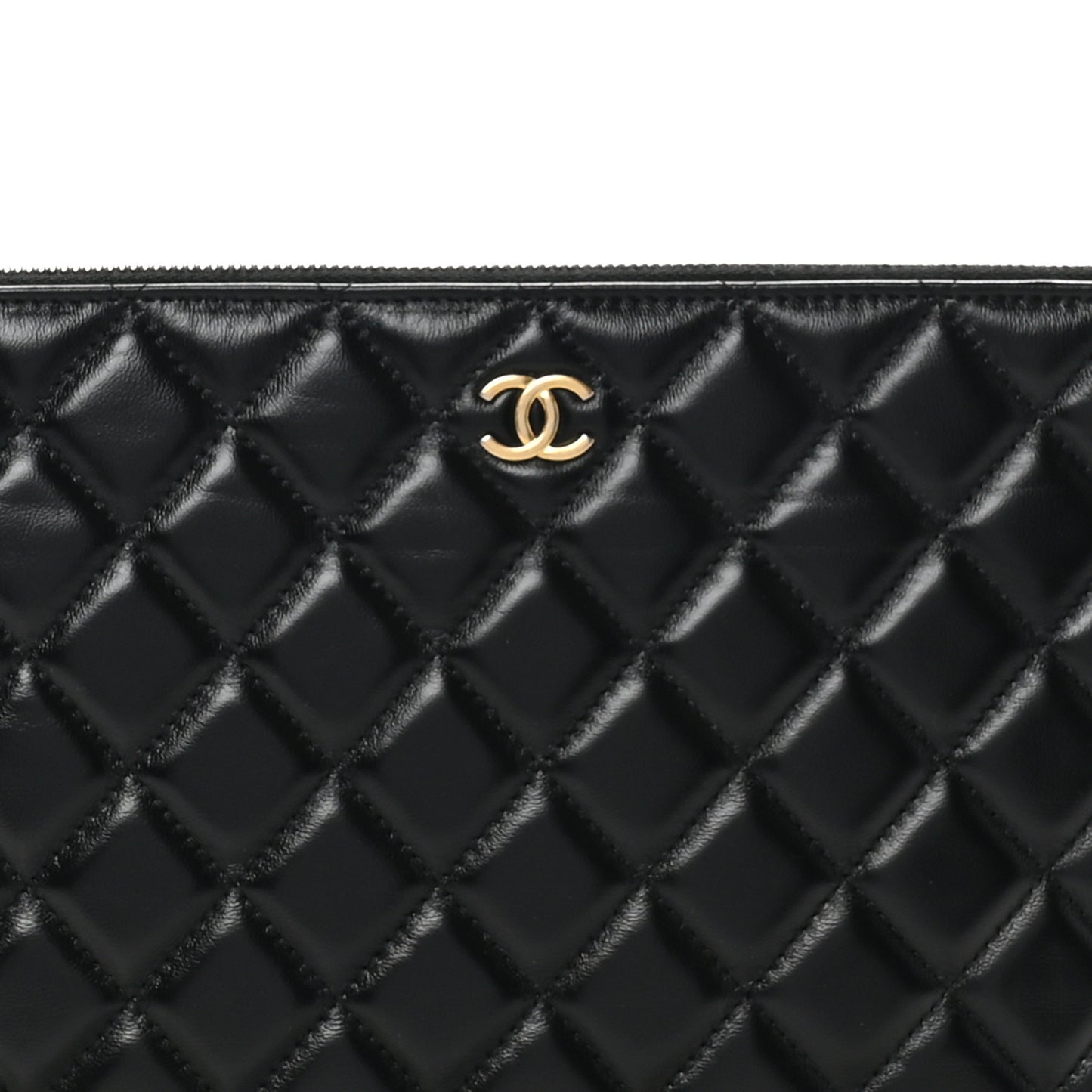Lambskin Quilted Chain Around Medium Cosmetic Case Black