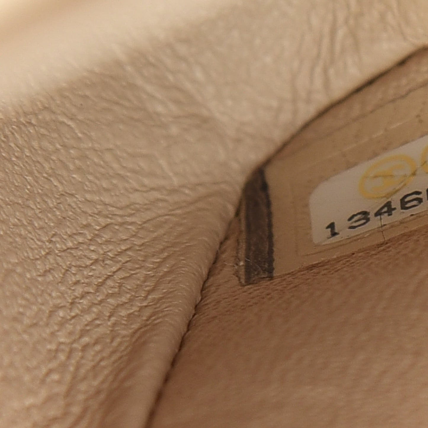 Caviar Quilted Medium Double Flap Beige Clair