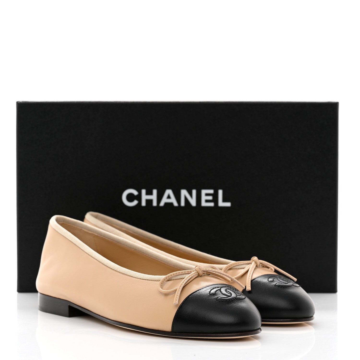 Chanel Lambskin Cap Toe CC Ballerina Flats 36.5 Beige Black 9 of 9