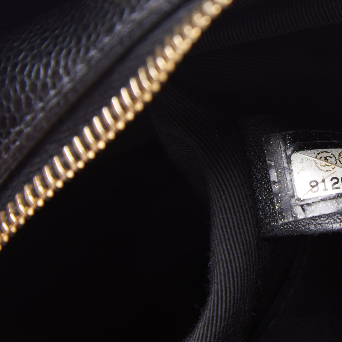 Caviar Quilted Petit Timeless Tote PTT Black