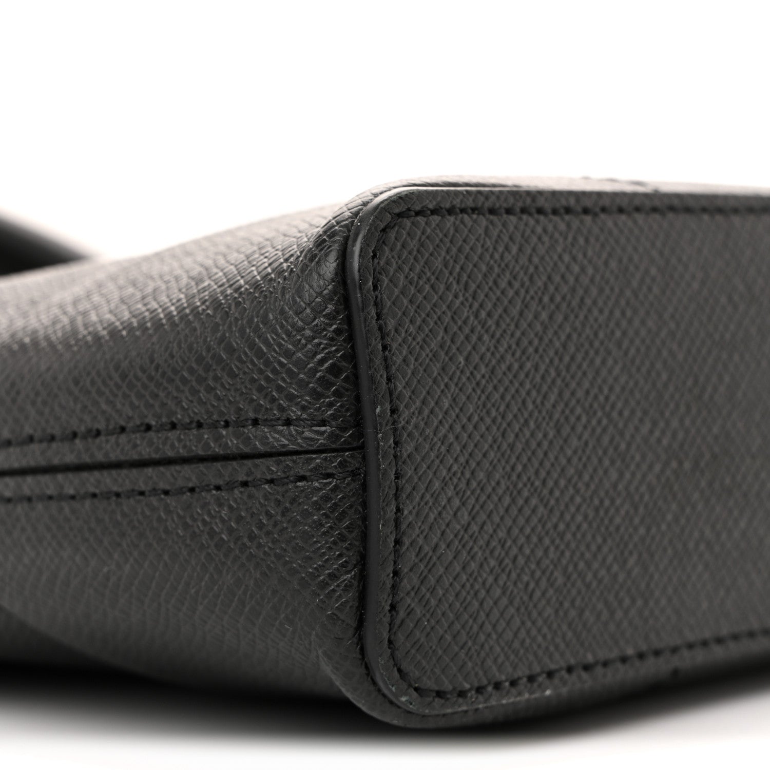 Louis Vuitton Taiga Slim Briefcase Black 8 of 11