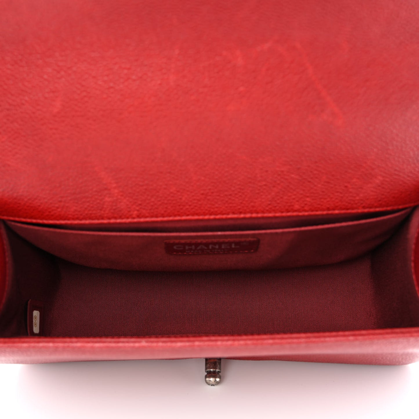 Caviar Quilted Medium Boy Flap Dark Red