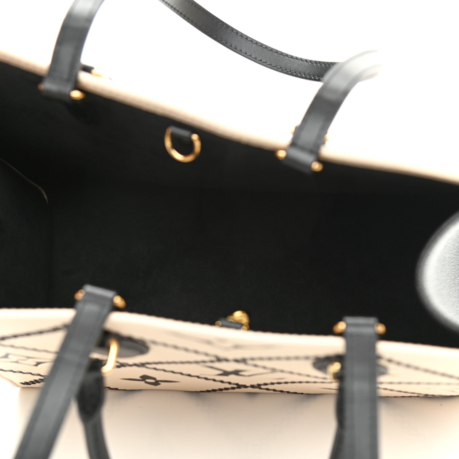 Louis Vuitton Empreinte Monogram Giant Broderies Onthego MM Cream Black 5 of 8