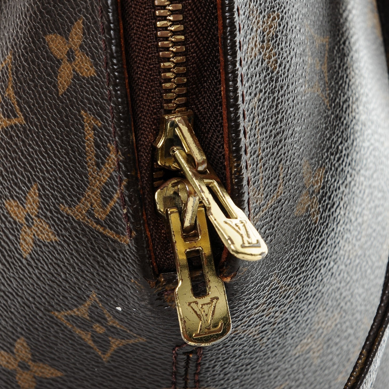 Louis Vuitton Monogram Ellipse MM 11 of 11