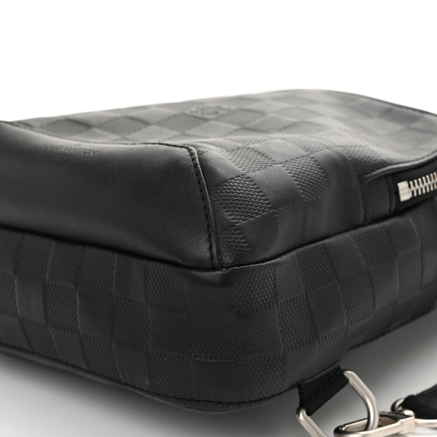 Louis Vuitton Damier Infini Avenue Sling Bag Onyx 10 of 10