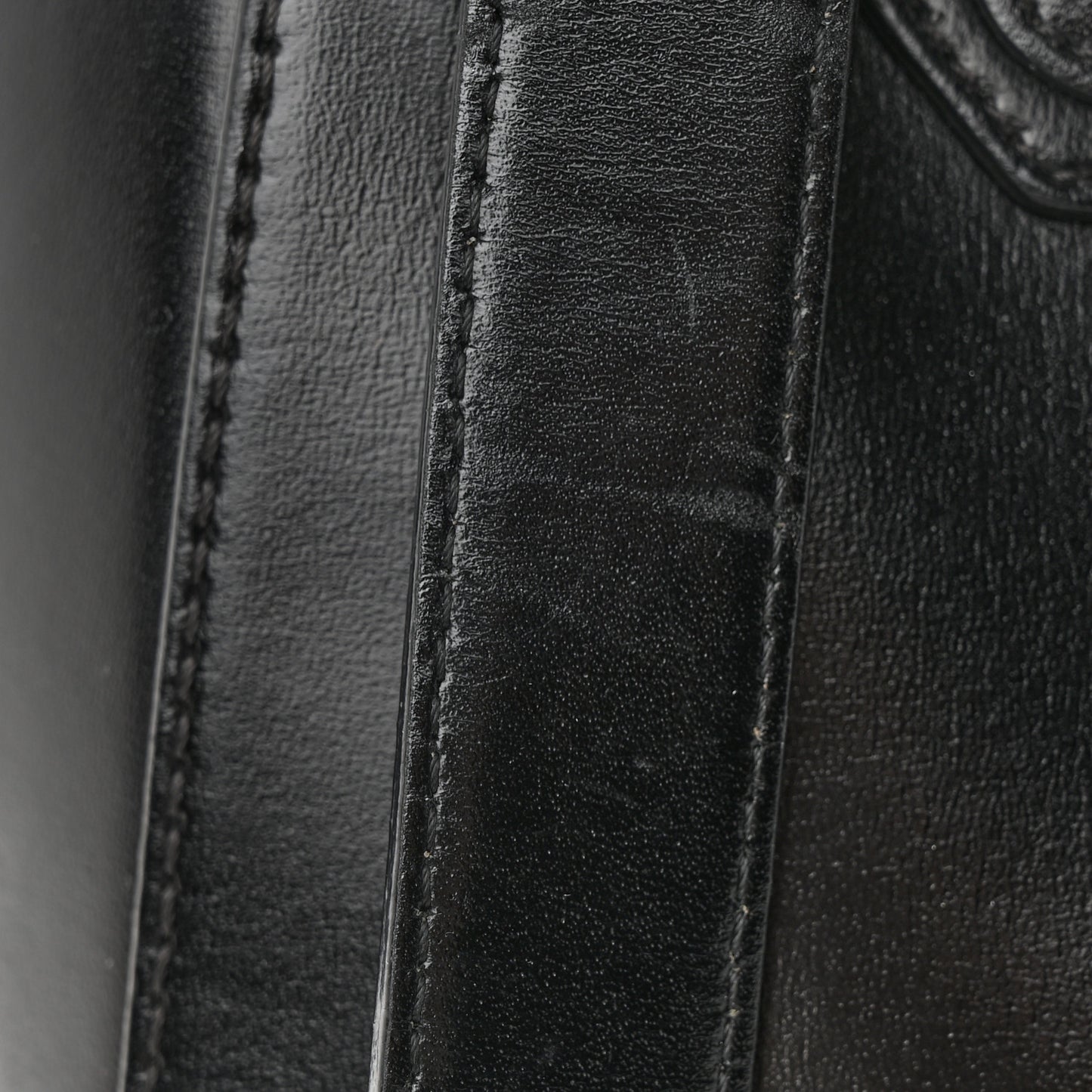 Shiny Lord Calfskin Small Antigona Black