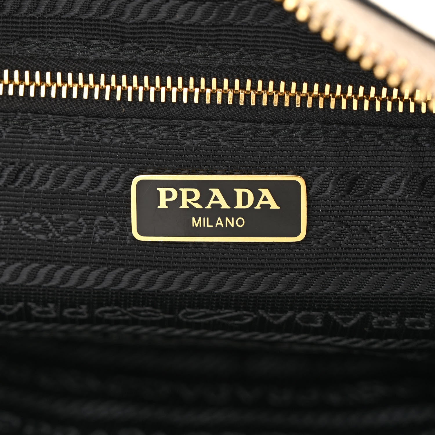 Prada Vitello Phenix Camera Bag Bianco 6 of 14