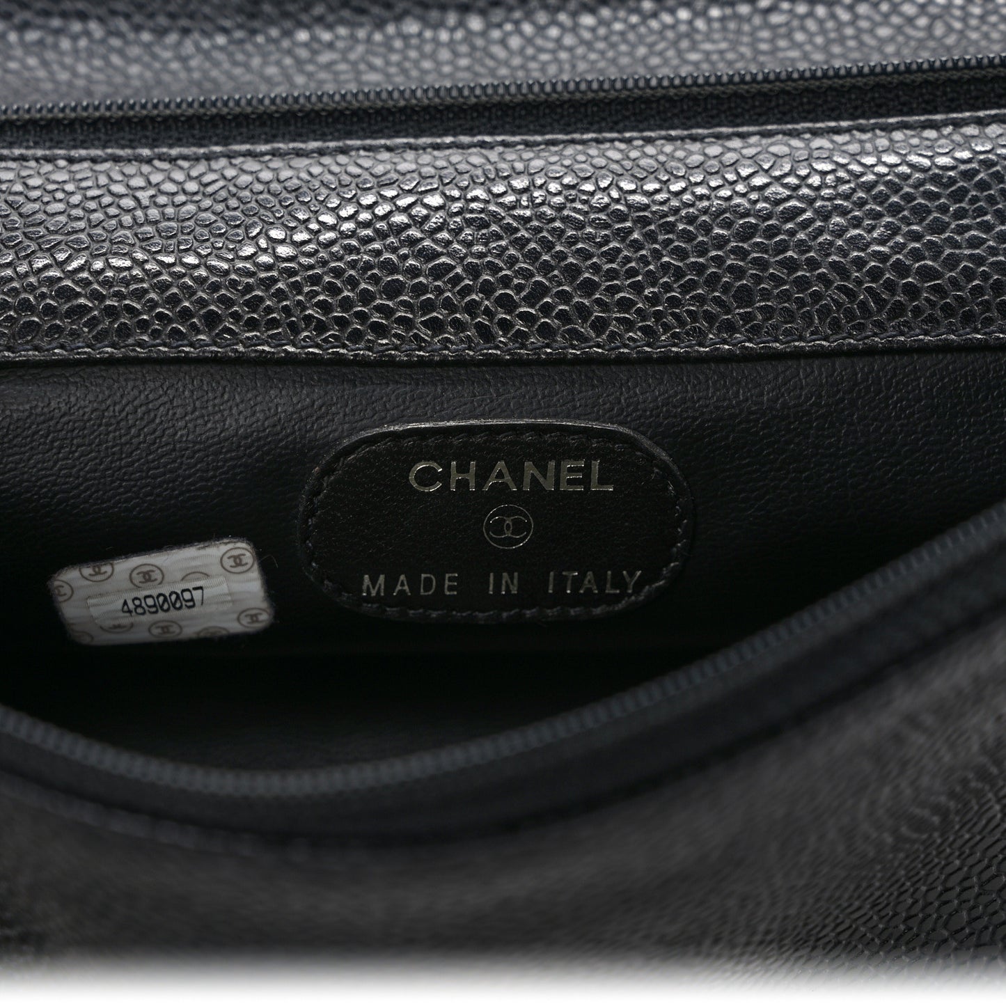 Caviar Timeless CC Clutch Black