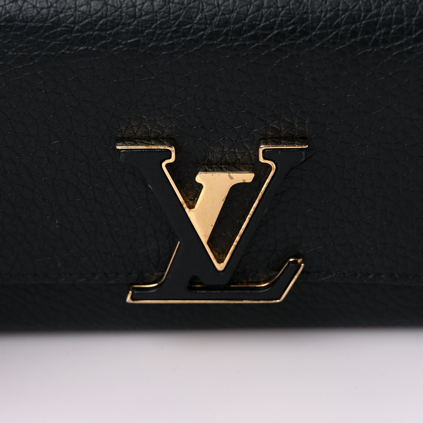 Taurillon Capucines Wallet Black