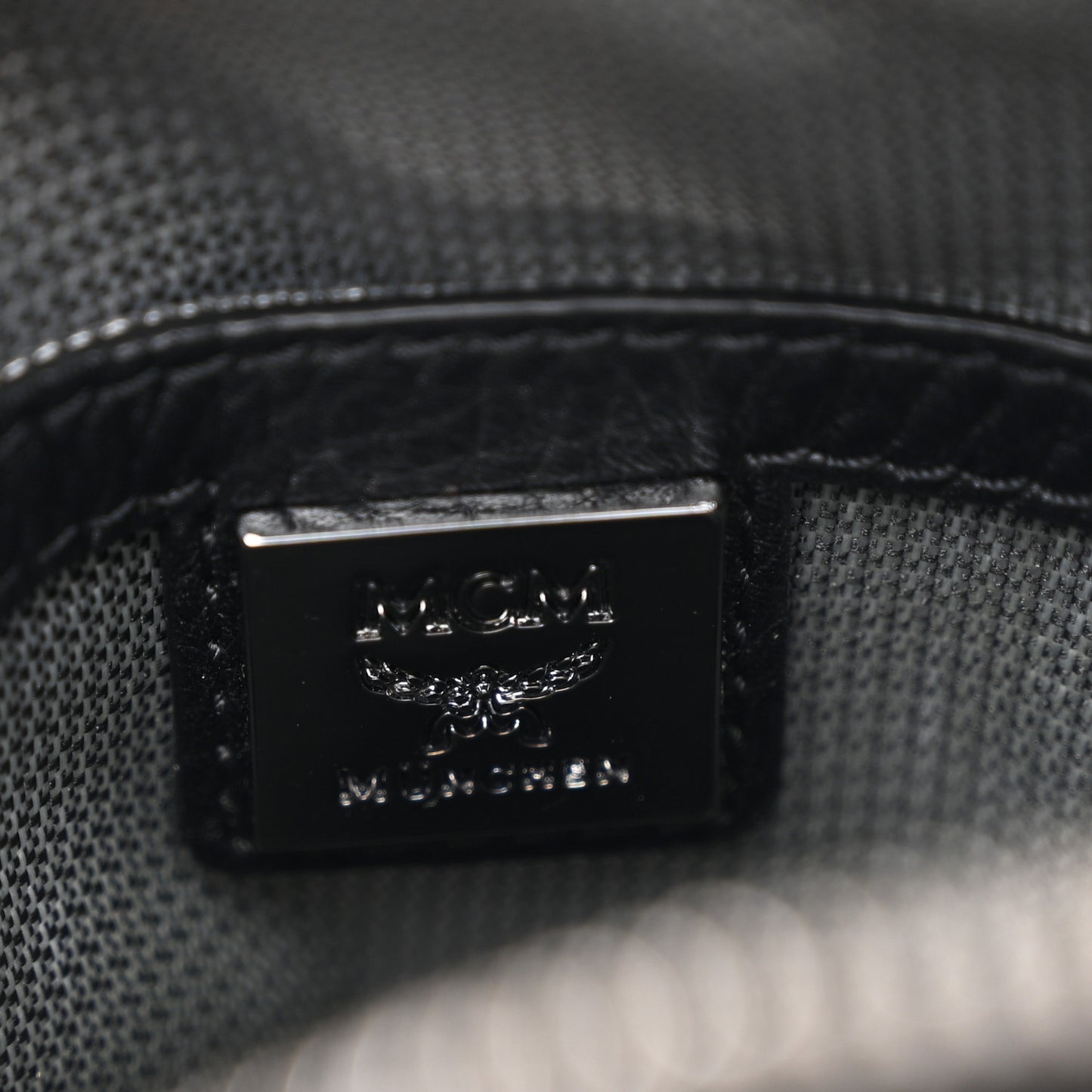 Visetos Crossbody Pouch Bag Black