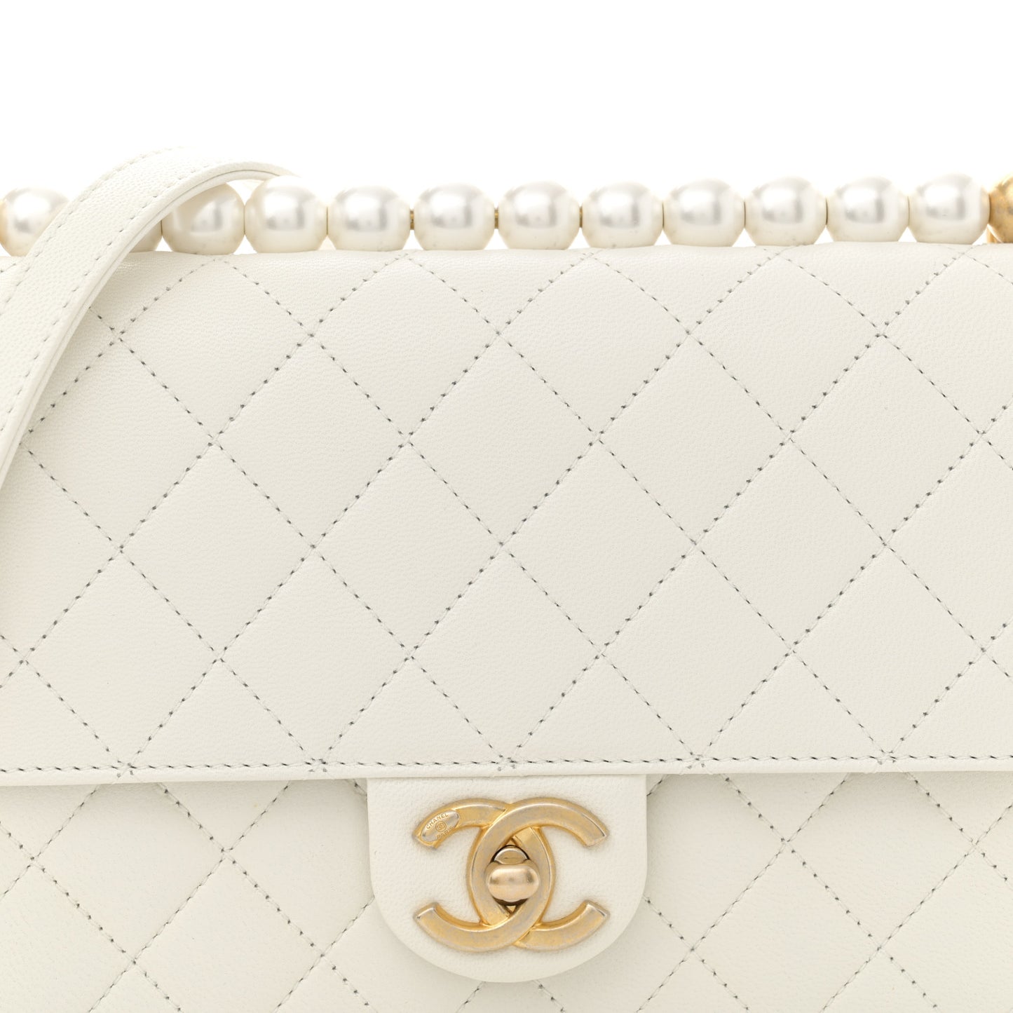Lambskin Quilted Small Chic Pearls Flap White