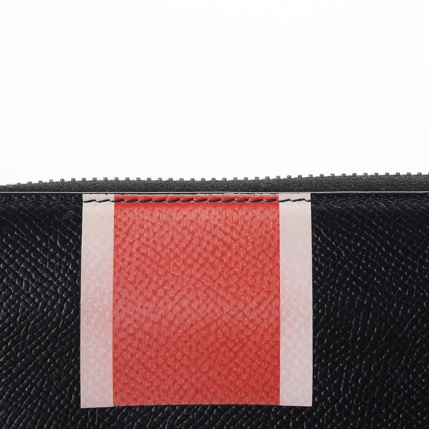 Textured Coated Canvas 17 Print Travel Zipped Wallet Black
