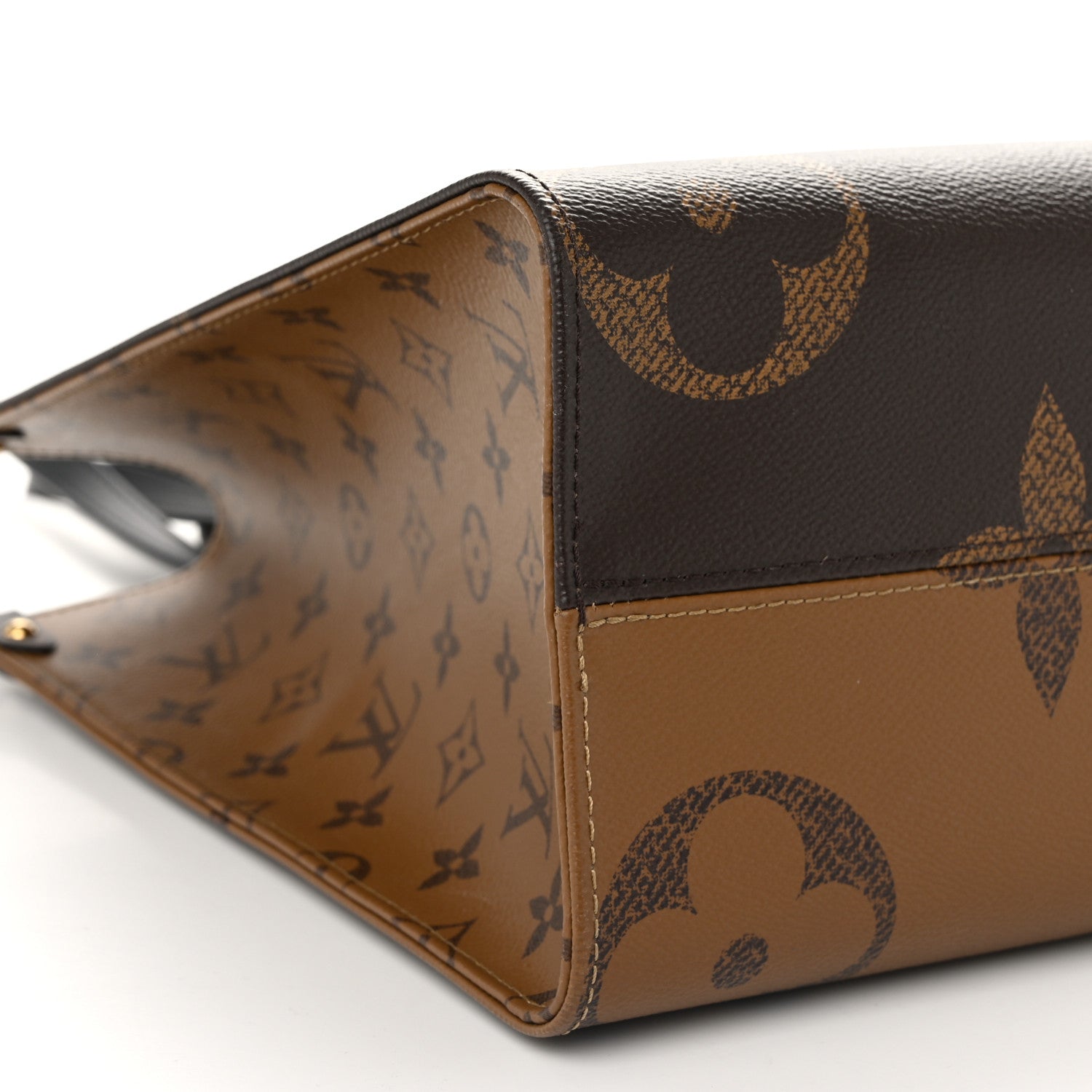 Louis Vuitton Reverse Monogram Giant Onthego MM 9 of 11