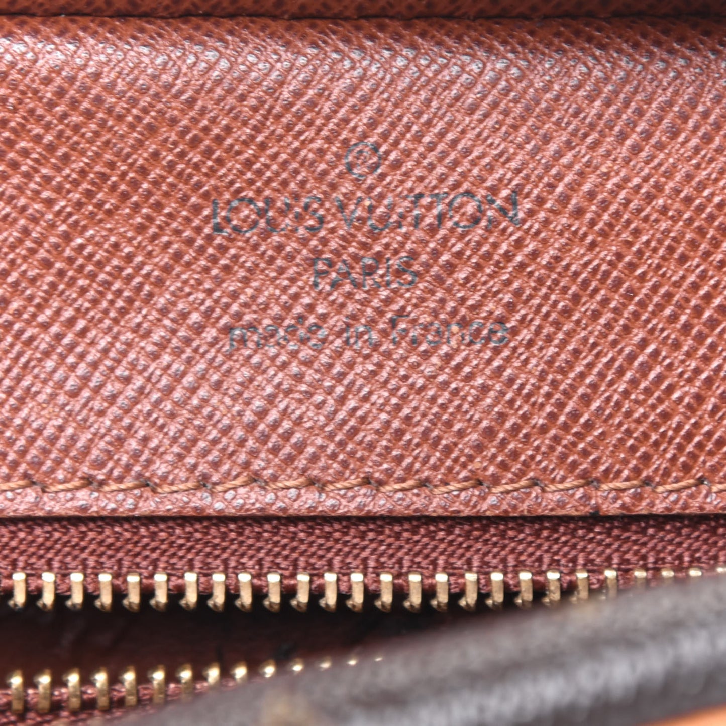 Monogram Nil 28