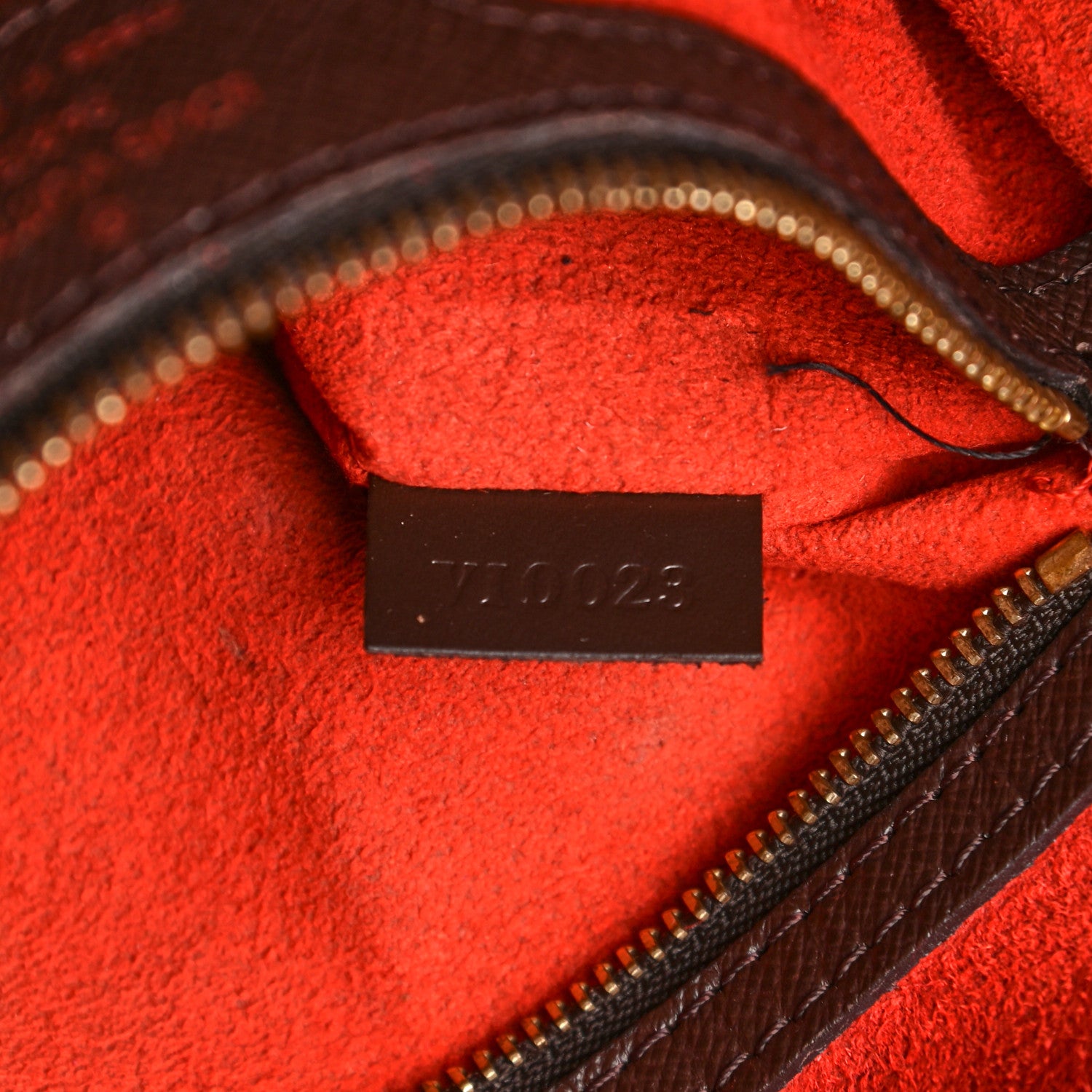 Louis Vuitton Damier Ebene Brera 7 of 21