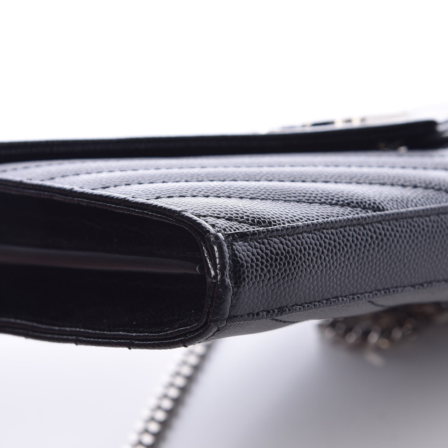 Saint Laurent Grain De Poudre Matelasse Chevron Medium Monogram Chain Wallet Black 10 of 12