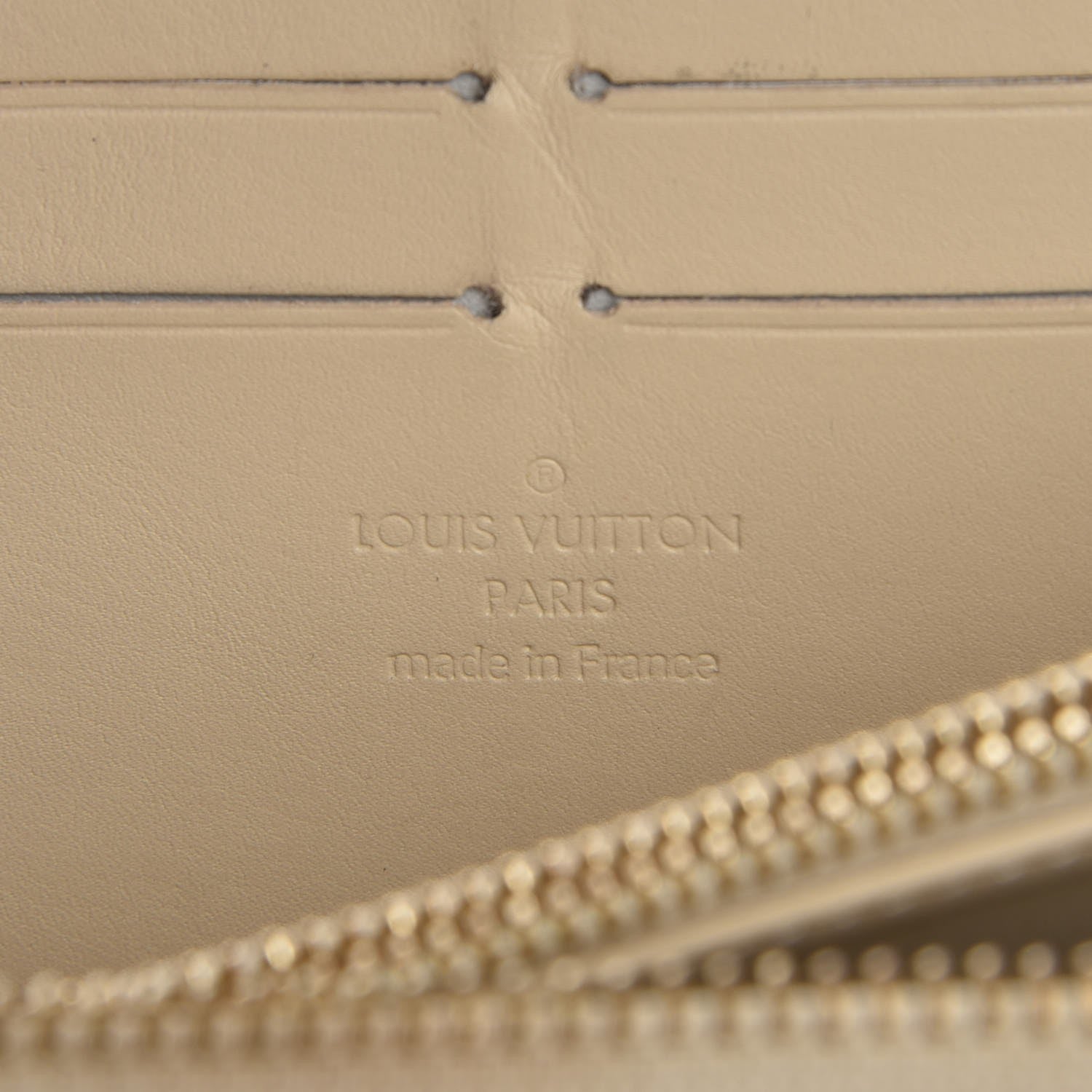 Louis Vuitton Vernis Zippy Wallet Blanc Corail 6 of 10