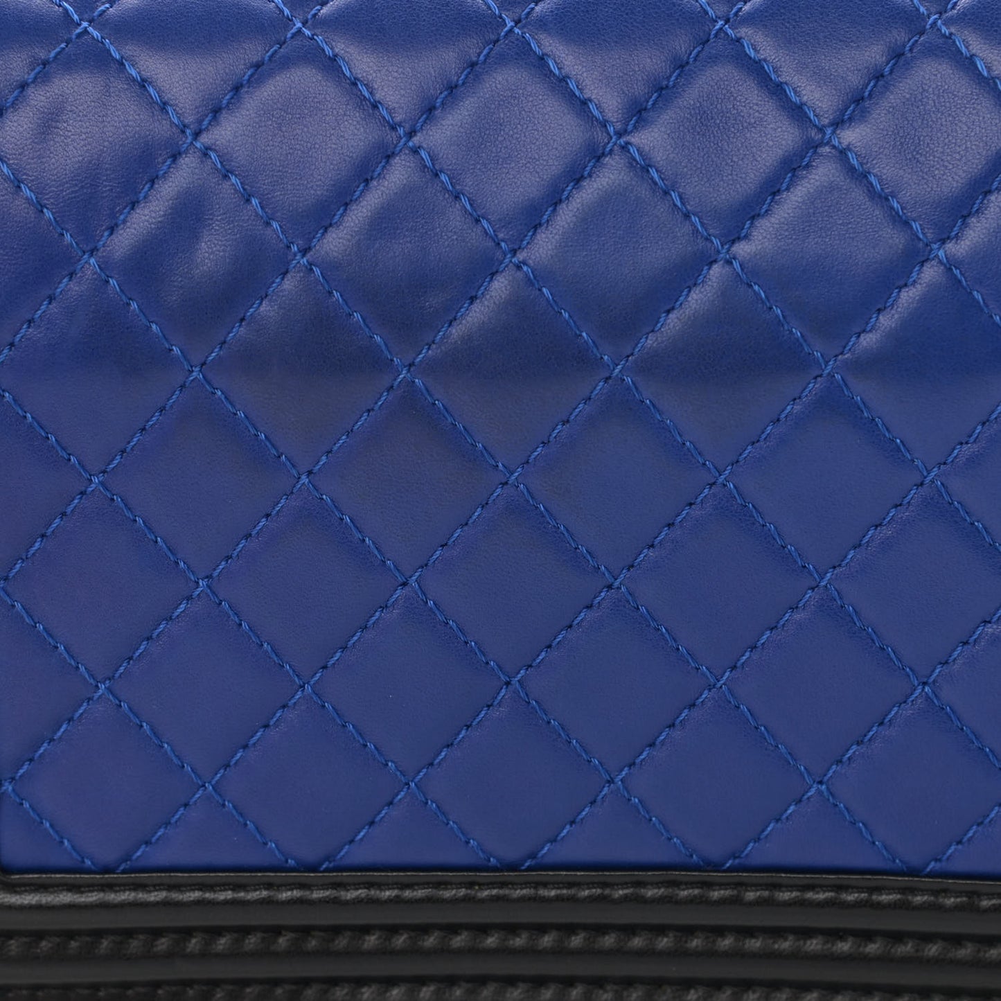 Lambskin Quilted Bi-Color Medium Boy Flap Black Blue Fonce