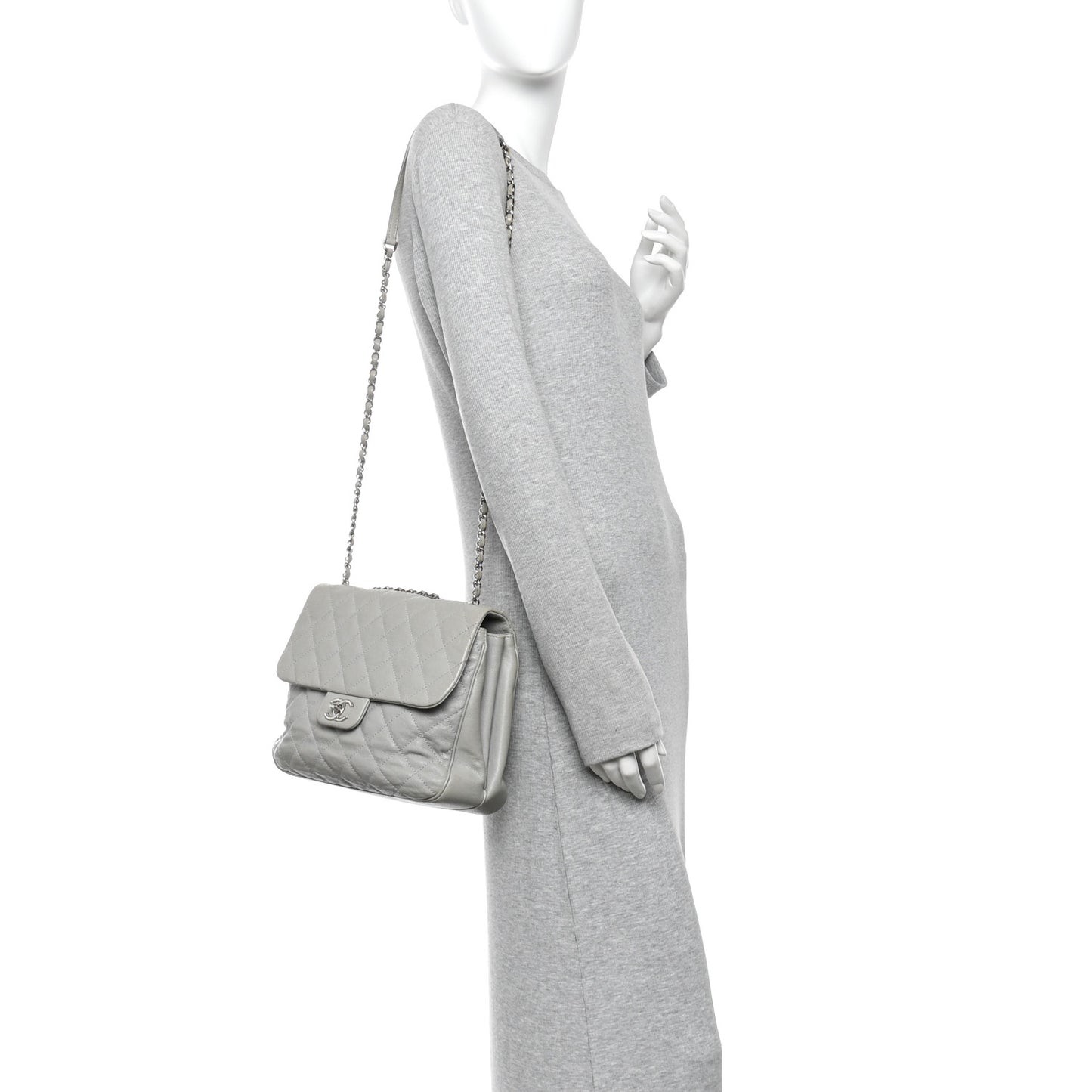 Caviar Quilted Large Urban Companion Flap Grey