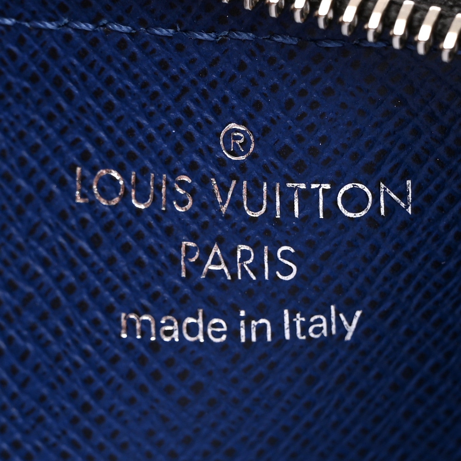Louis Vuitton Monogram Taiga Coin Card Holder Cobalt 6 of 7