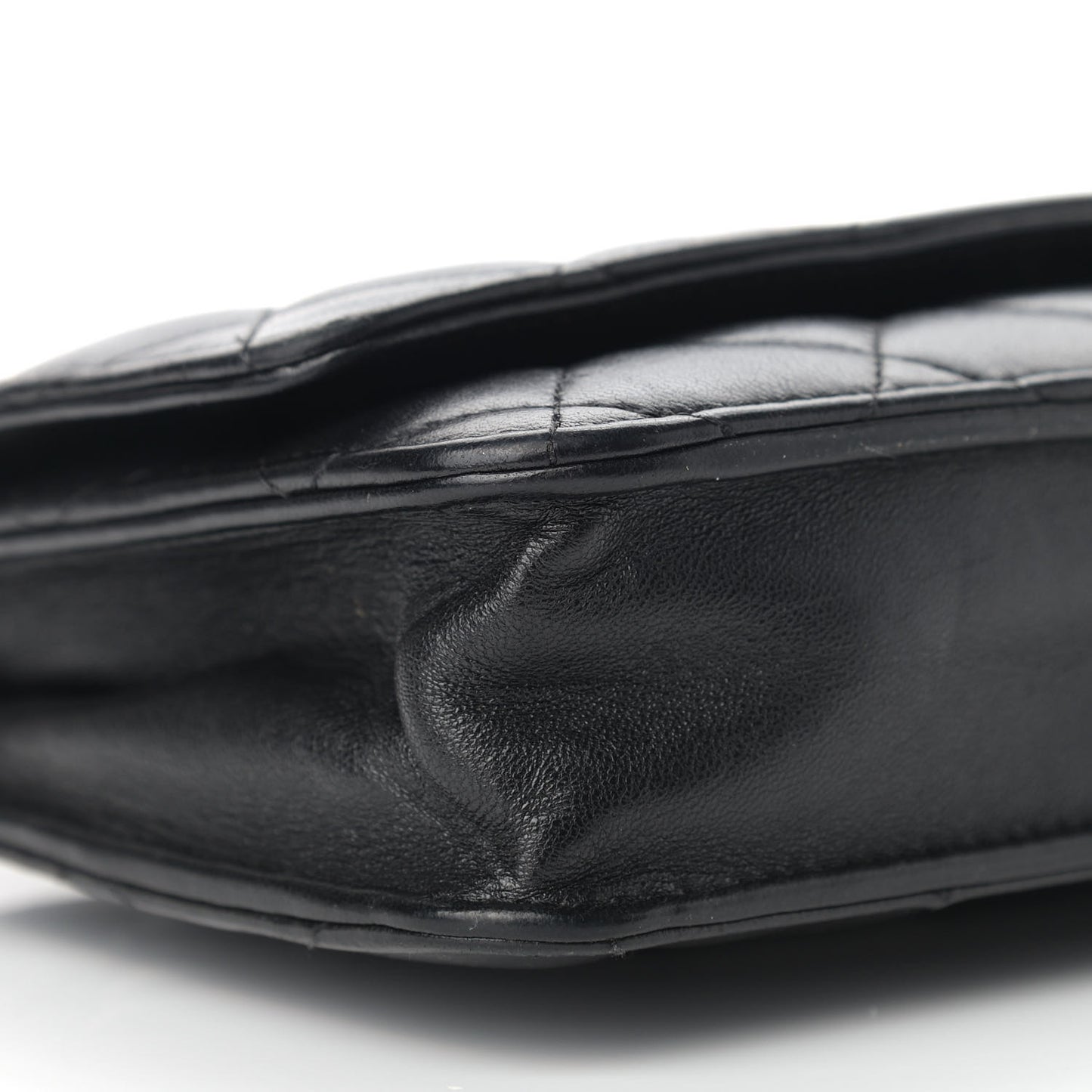 Lambskin Quilted Wallet On Chain WOC Black