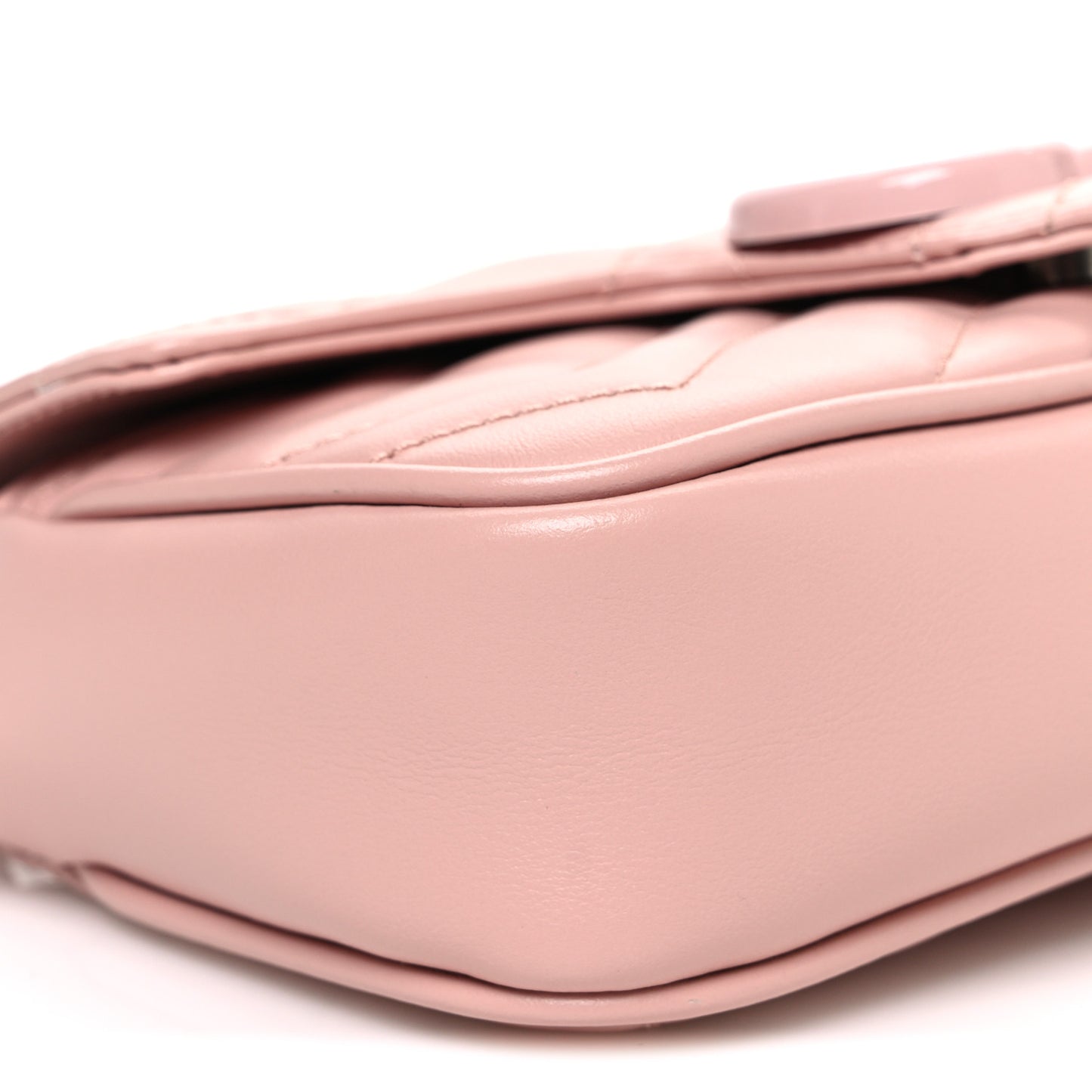 Calfskin Matelasse Monochrome GG Marmont Chain Belt Bag Perfect Pink