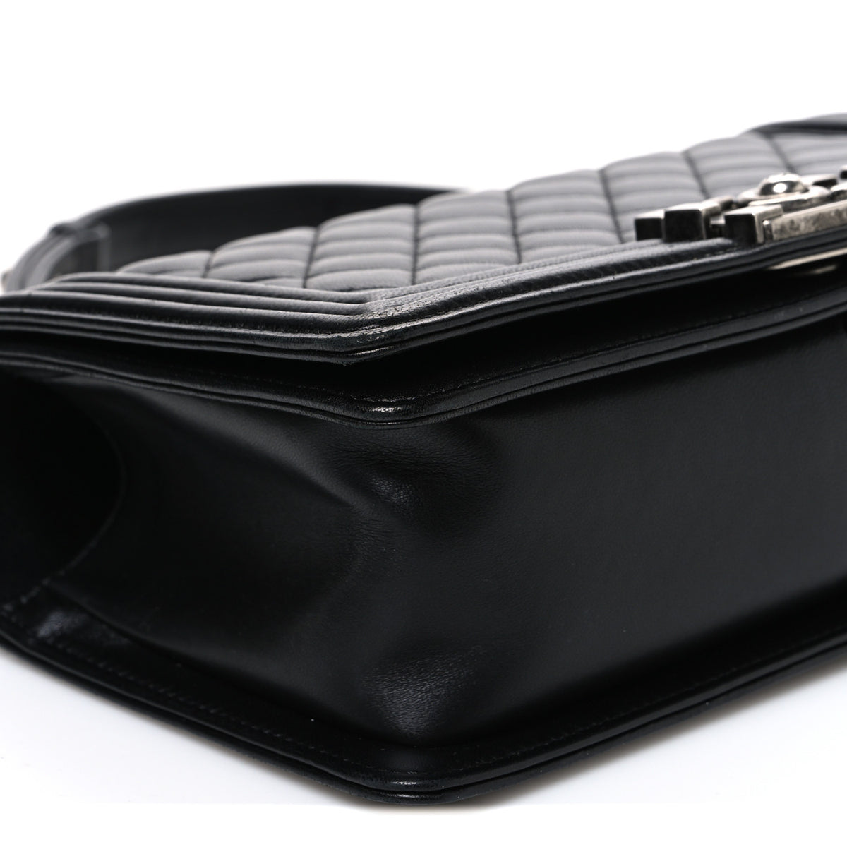Lambskin Quilted Medium Boy Flap Black
