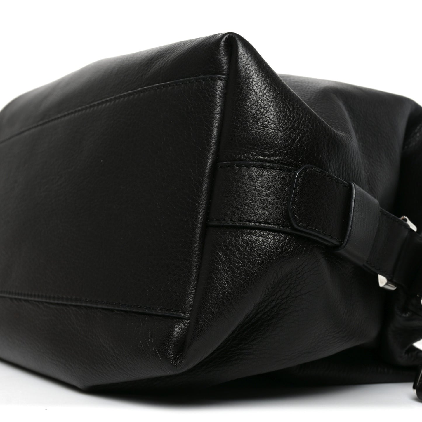 Waxy Grained Calfskin Medium Nightingale  Black