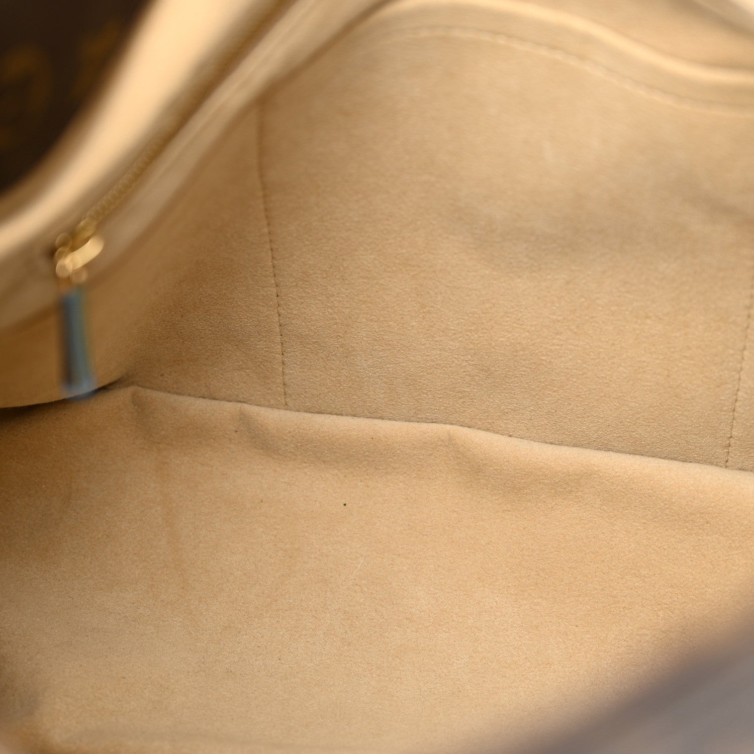 Louis Vuitton Monogram Artsy MM 11 of 12