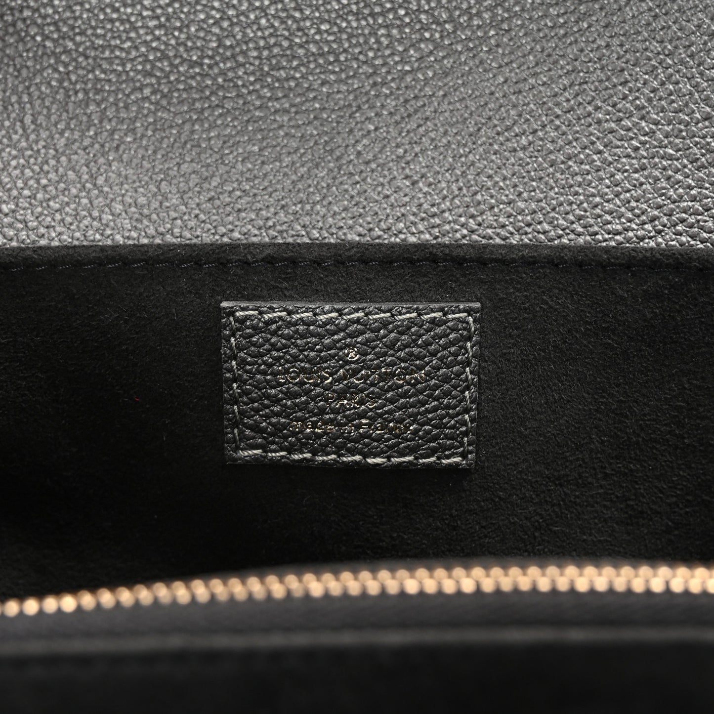 Shimmery Empreinte LV Ski Pochette Metis East West Gun Metal