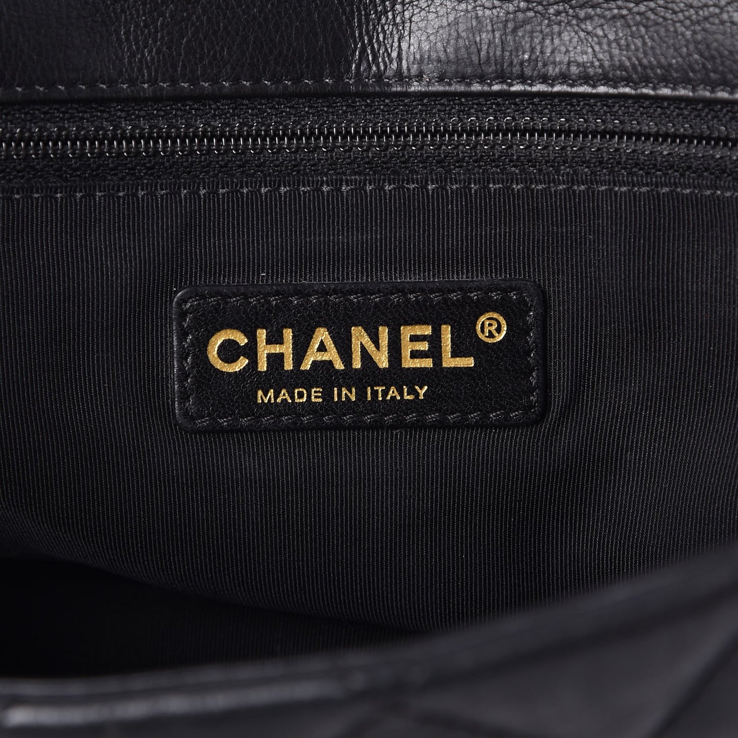 Calfskin Quilted Medium Chain Me Flap Black