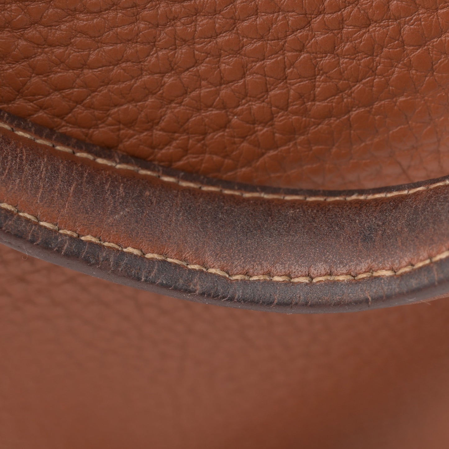 Togo Kelly Retourne 35 Gold