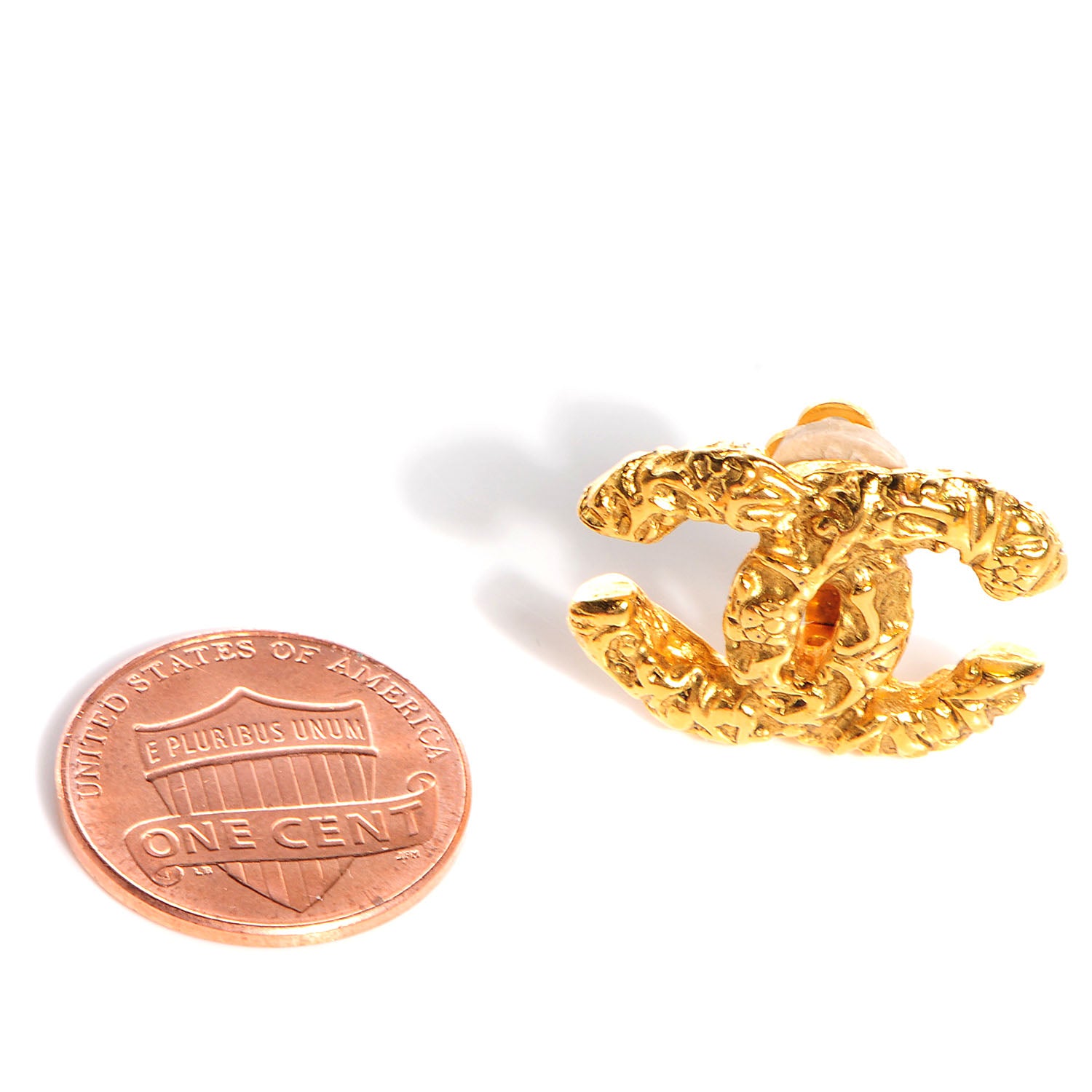 Chanel Textured CC Clip On Earrings Gold 2 of 5