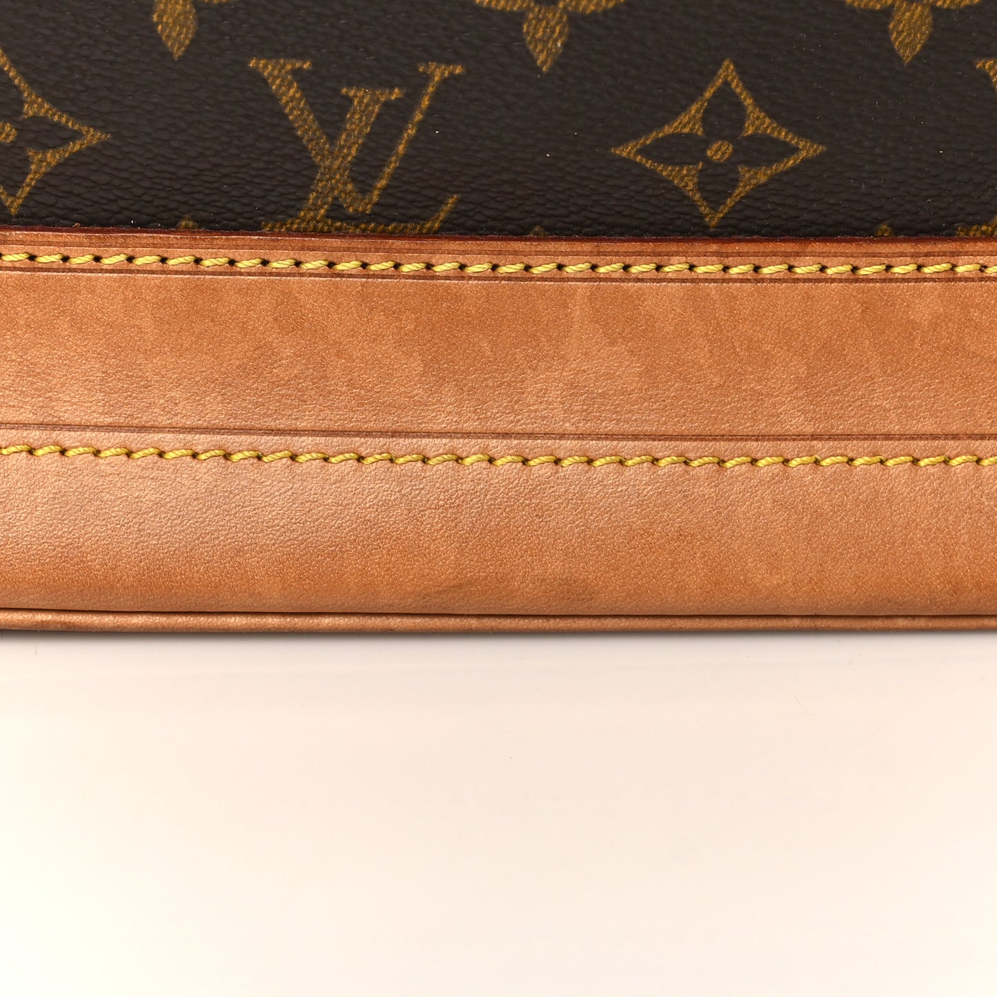 Monogram Noe