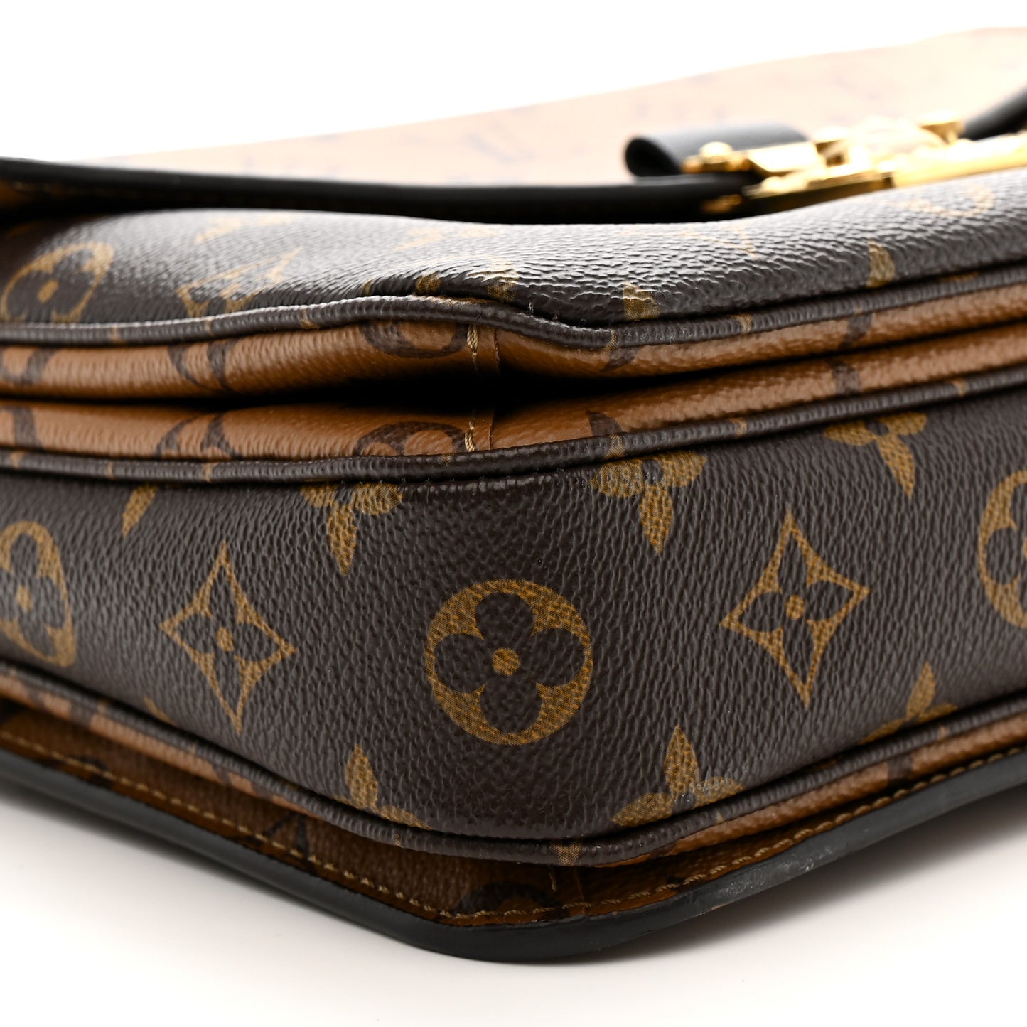 Reverse Monogram Pochette Metis