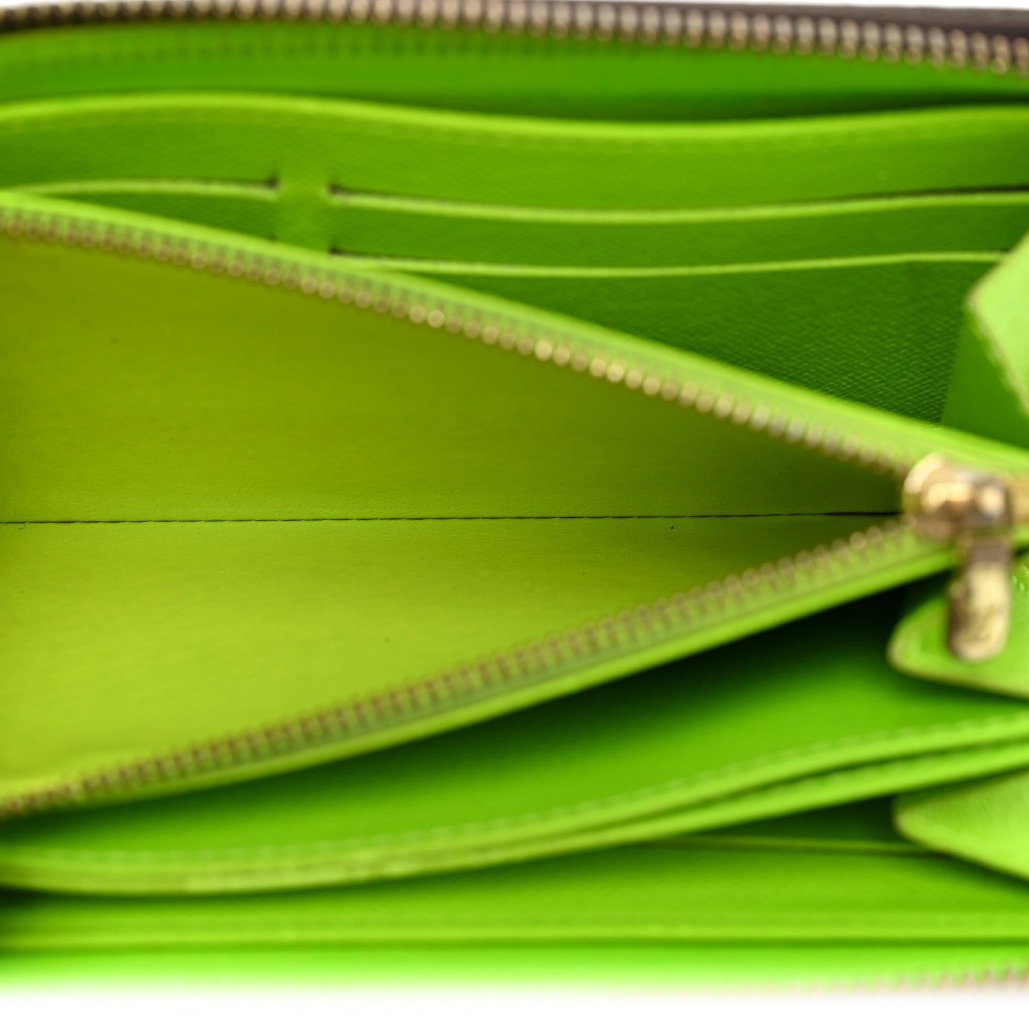 Louis Vuitton Monogram Graffiti Zippy Wallet Green 8 of 21
