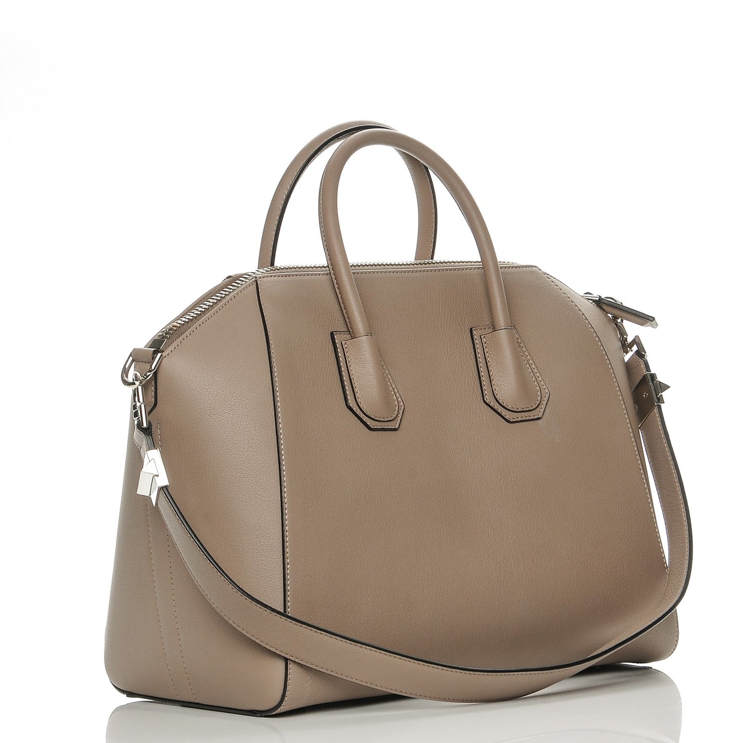 Sugar Goatskin Medium Antigona Mastic