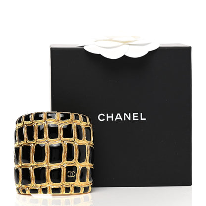 Chanel Resin Metal Along The Nile CC Cuff Black Gold 5 of 5
