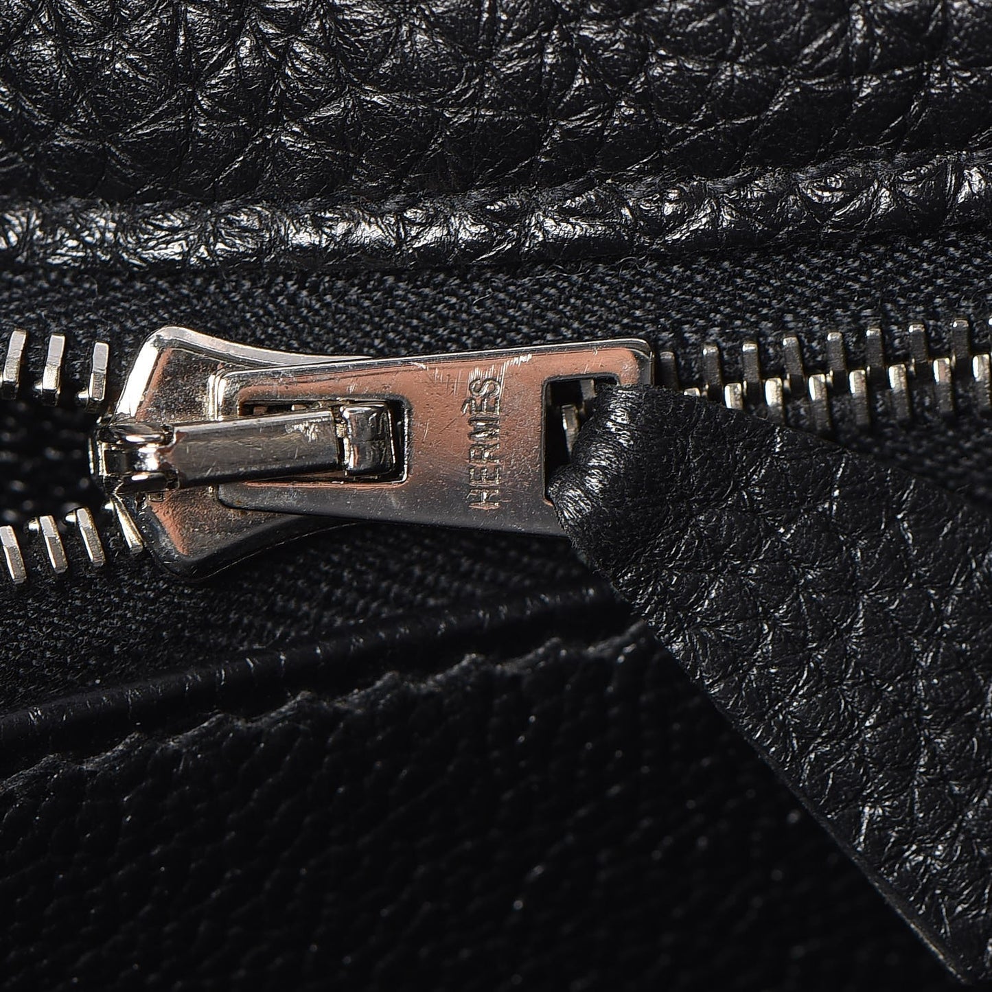 Togo Kelly Retourne 35 Black
