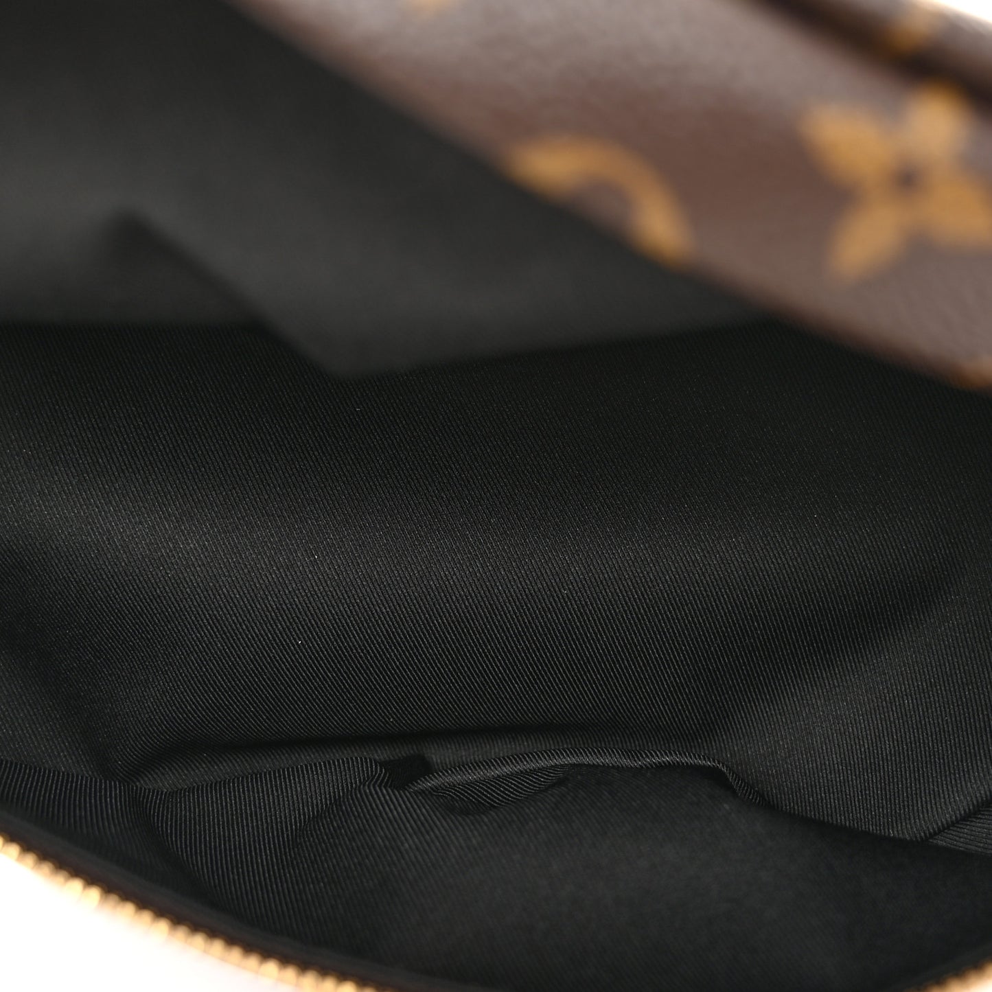 LOUIS VUITTON Monogram Bumbag