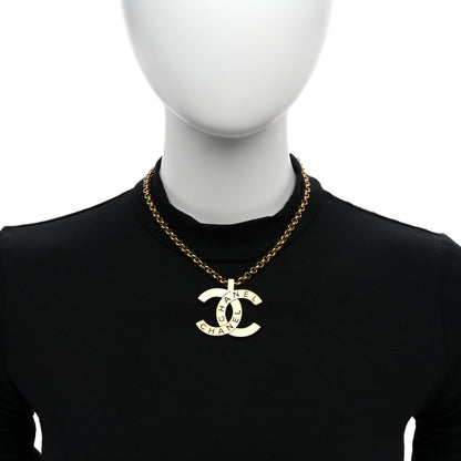 Chanel CC Chain Pendant Necklace Gold 2 of 4